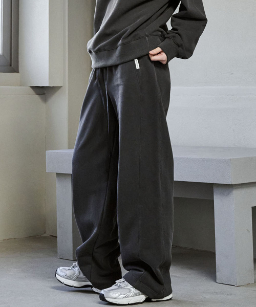 MALOUPE（マロップ）の「2305 ピグメントバレルフィットスウェットパンツ（ダークグレー）（スウェットパンツ・レディース・その他・SMALL/MEDIUM）」の8枚目の写真