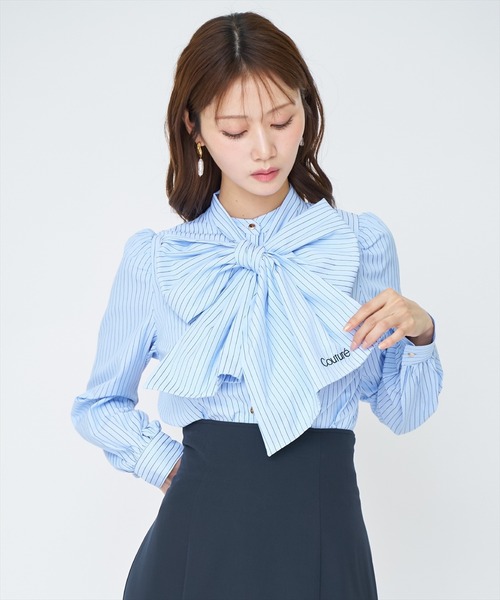 AND COUTURE（アンドクチュール）の「バタフライリボンストライプブラウス（シャツ/ブラウス・レディース・ホワイト系その他/グリーン系その他/ブルー系その他/イエロー系その他・FREE）」の8枚目の写真