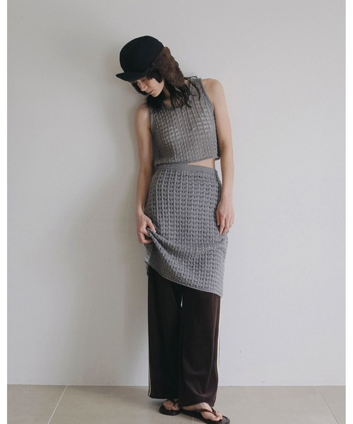 anuke（アンヌーク）の「Pattern Knit Tanktop（タンクトップ・レディース・アイボリー/グレー・FREE）」の7枚目の写真