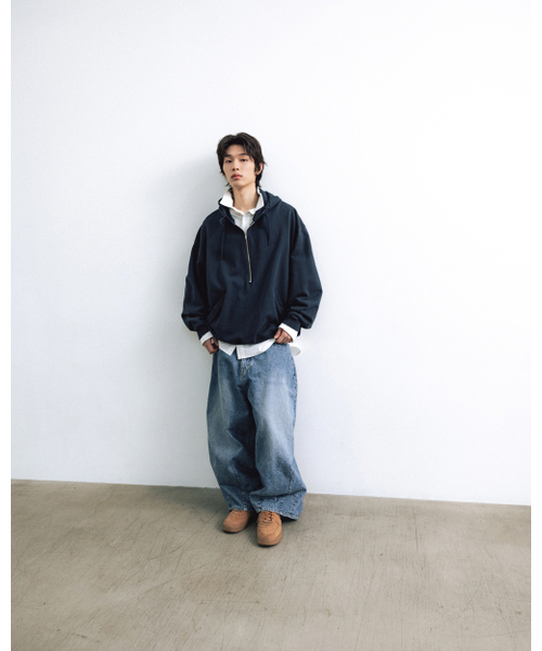 ANGLAN(アングラン)の「Huge Half-Zip Hoodie - Navy(パーカー・メンズ・その他・ONE SIZE)」の3枚目の写真