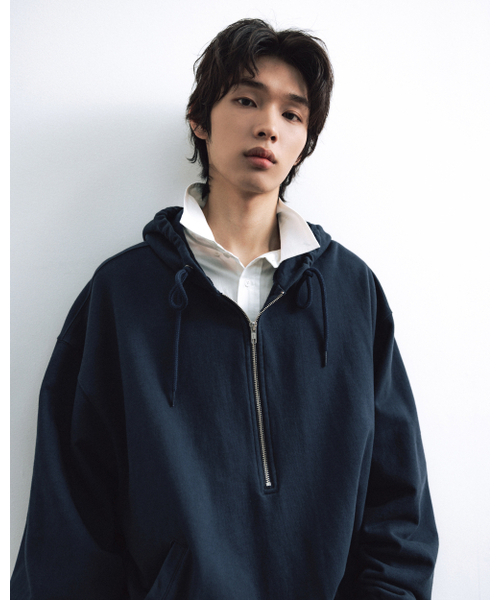 ANGLAN(アングラン)の「Huge Half-Zip Hoodie - Navy(パーカー・メンズ・その他・ONE SIZE)」の5枚目の写真