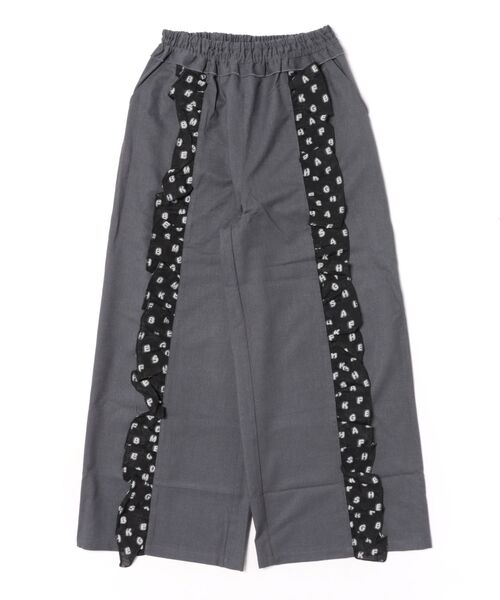unica(ユニカ)の「フリルワイドパンツ laides(その他パンツ・レディース・ライトブルー/ネイビー/チャコール・F)」の2枚目の写真