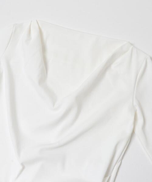 URBAN RESEARCH（アーバンリサーチ）の「2WAYドレープカットソー（Tシャツ/カットソー・レディース・チャコールグレー/オフホワイト・FREE）」の11枚目の写真