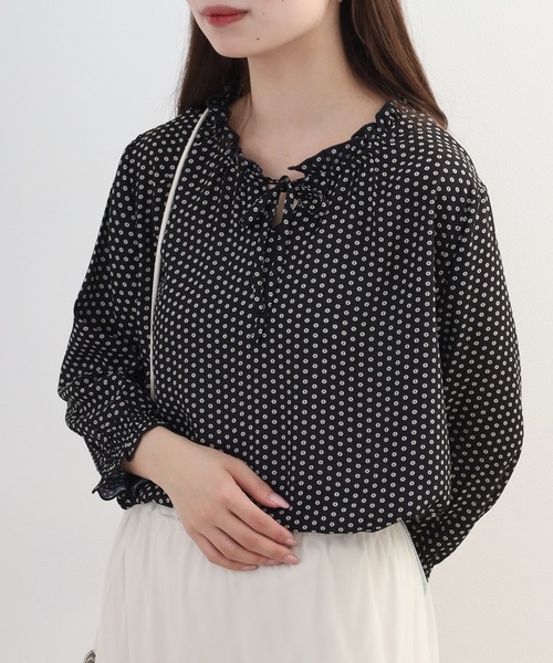 Anna Nicola(アンナニコラ)の「Anna Nicola 幾何柄ブラウス 長袖 シアー(シャツ/ブラウス・レディース・オフホワイト・38)」の11枚目の写真