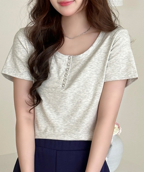 DAY CLOSET(デイ クローゼット)の「【襟ぐり広め】半袖 ヘンリーネック スナップボタン Tシャツ レディース(Tシャツ/カットソー・レディース・オートミール/ブラック・FREE)」の9枚目の写真