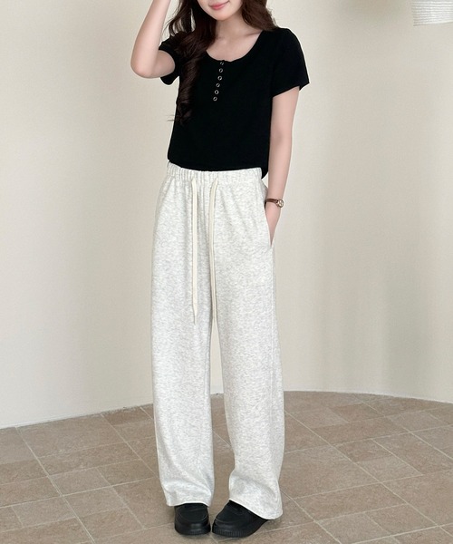 DAY CLOSET(デイ クローゼット)の「【襟ぐり広め】半袖 ヘンリーネック スナップボタン Tシャツ レディース(Tシャツ/カットソー・レディース・オートミール/ブラック・FREE)」の7枚目の写真