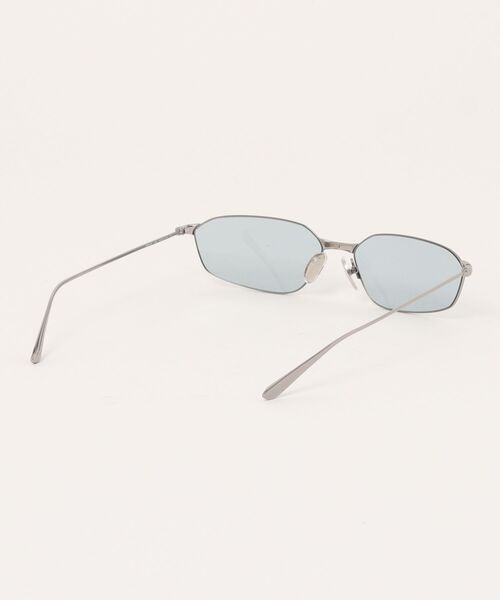 BALENCIAGA(バレンシアガ)の「【BALENCIAGA/バレンシアガ】オーバル サングラス BB0412S 005 62 シルバー ジオメトリック(サングラス・レディース・シルバー・FREE)」の3枚目の写真