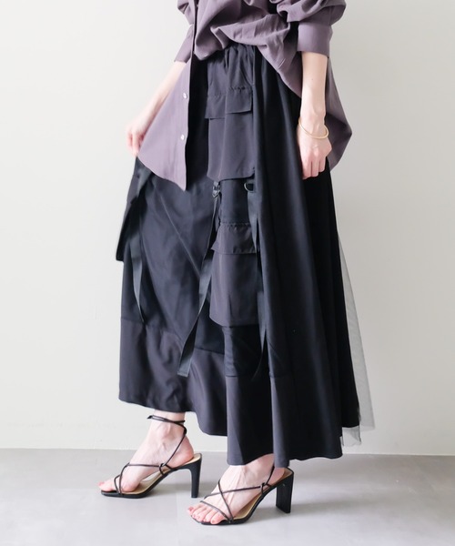 DOLLUPOOPS(ドールアップウップス)の「Military Tulle Tiered Skirt(ミリタリーチュールティアードスカート)(スカート・レディース・カーキ/ブラック・FREE)」の2枚目の写真