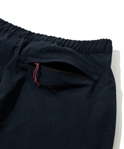 NANGA(ナンガ)の「NANGA/ナンガ NYLON TUSSER CARGO PANTS(カーゴパンツ・メンズ・ブラック・LARGE/MEDIUM/X-LARGE)」の11枚目の写真