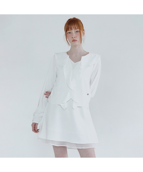 MICANE(ミケーネ)の「リオルミニドレス-ラッフルブラウスセットアップ(ワンピース・レディース・ブラック/アイボリー・SMALL/MEDIUM/LARGE/X-LARGE/XX-LARGE)」の2枚目の写真