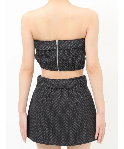 GYDA(ジェイダ)の「Glitter print beltブラウス【セットアップ着用可能】(チューブトップ・レディース・ブラック/オフホワイト・FREE)」の17枚目の写真