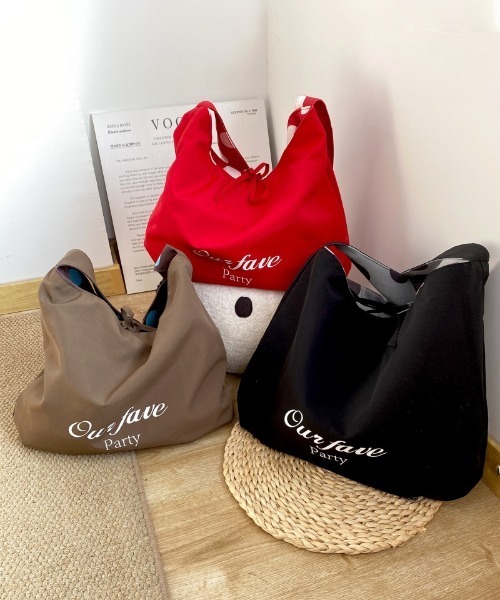 Ritzy(リッツィー)の「2way ドット柄 リバーシブル ショルダーバッグ(ショルダーバッグ・レディース・レッド/モカ/グレー・FREE)」の17枚目の写真