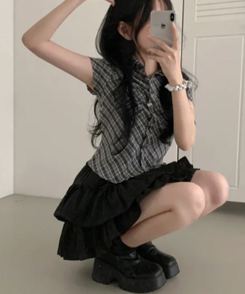 VIVID LADY(ビビッドレディー)の「チェック柄 ショート丈 半袖カラーシャツ(シャツ/ブラウス・レディース・ライトブルー/ブラック/レッド・FREE)」の15枚目の写真