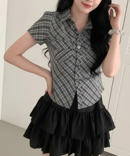 VIVID LADY(ビビッドレディー)の「チェック柄 ショート丈 半袖カラーシャツ(シャツ/ブラウス・レディース・ライトブルー/ブラック/レッド・FREE)」の17枚目の写真