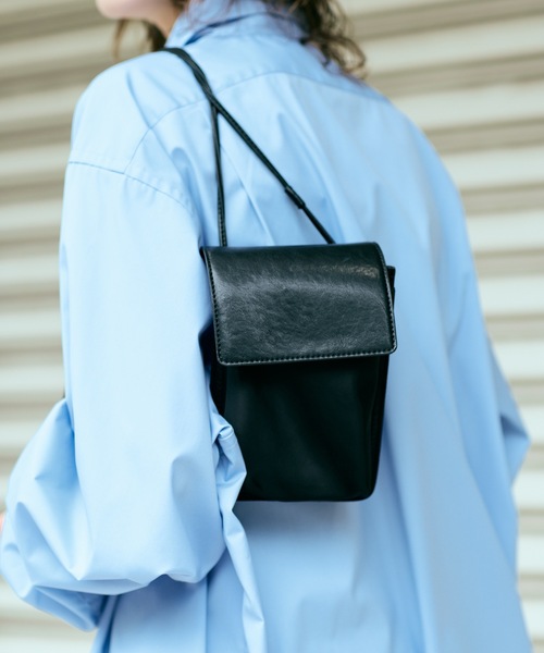 cii（シー）の「【UNISEX】Smooth PU Mini Bag / スムースPUミニバッグ（ショルダーバッグ・メンズ・ブラック・FREE）」の10枚目の写真