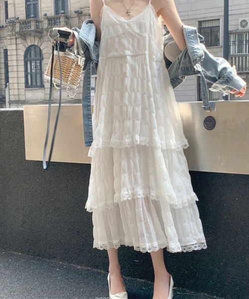 SHOUYO(ショウヨウ)の「ティアードレース キャミロングワンピース(ワンピース・レディース・パープル/ホワイト/ブラック・M)」の4枚目の写真