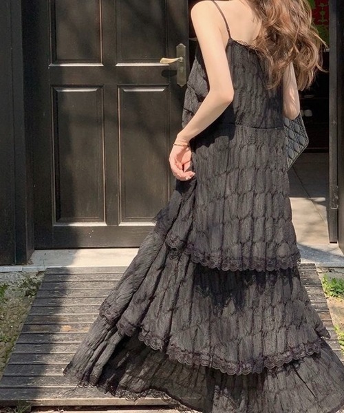 SHOUYO(ショウヨウ)の「ティアードレース キャミロングワンピース(ワンピース・レディース・パープル/ホワイト/ブラック・M)」の21枚目の写真