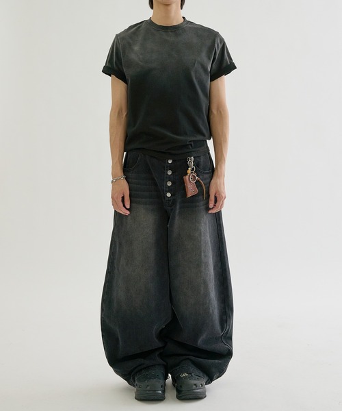 EPNK(イーピーエヌケー)の「Gradient spray-faded tee / グラデーションスプレー加工T(Tシャツ/カットソー・メンズ・チャコールグレー/ブラック/ブラウン系その他・SMALL/LARGE/MEDIUM)」の9枚目の写真