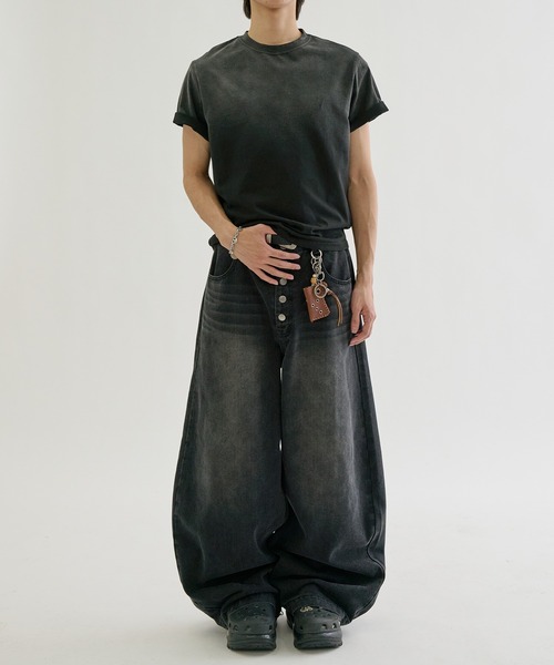 EPNK(イーピーエヌケー)の「Gradient spray-faded tee / グラデーションスプレー加工T(Tシャツ/カットソー・メンズ・チャコールグレー/ブラック/ブラウン系その他・SMALL/LARGE/MEDIUM)」の15枚目の写真