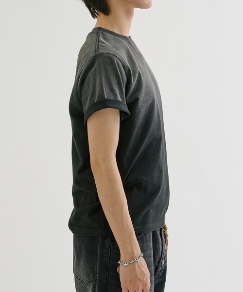 EPNK(イーピーエヌケー)の「Gradient spray-faded tee / グラデーションスプレー加工T(Tシャツ/カットソー・メンズ・チャコールグレー/ブラック/ブラウン系その他・SMALL/LARGE/MEDIUM)」の7枚目の写真