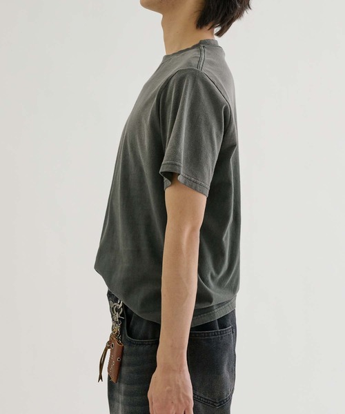 EPNK(イーピーエヌケー)の「Gradient spray-faded tee / グラデーションスプレー加工T(Tシャツ/カットソー・メンズ・チャコールグレー/ブラック/ブラウン系その他・SMALL/LARGE/MEDIUM)」の18枚目の写真
