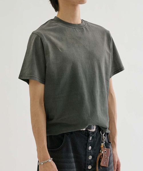 EPNK(イーピーエヌケー)の「Gradient spray-faded tee / グラデーションスプレー加工T(Tシャツ/カットソー・メンズ・チャコールグレー/ブラック/ブラウン系その他・SMALL/LARGE/MEDIUM)」の21枚目の写真