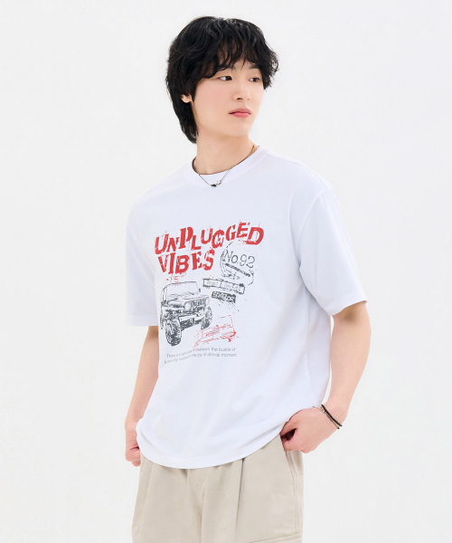 CHASECULT(チェイスカルト)の「共用ヴィンテージグラフィック半袖Tシャツ-FBRU5817D01(Tシャツ/カットソー・レディース・ホワイト・90/95/100/105)」の2枚目の写真