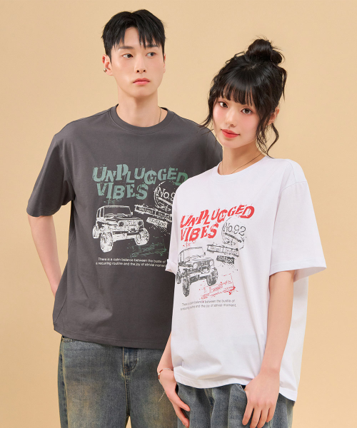CHASECULT(チェイスカルト)の「共用ヴィンテージグラフィック半袖Tシャツ-FBRU5817D01(Tシャツ/カットソー・レディース・ホワイト・90/95/100/105)」の6枚目の写真