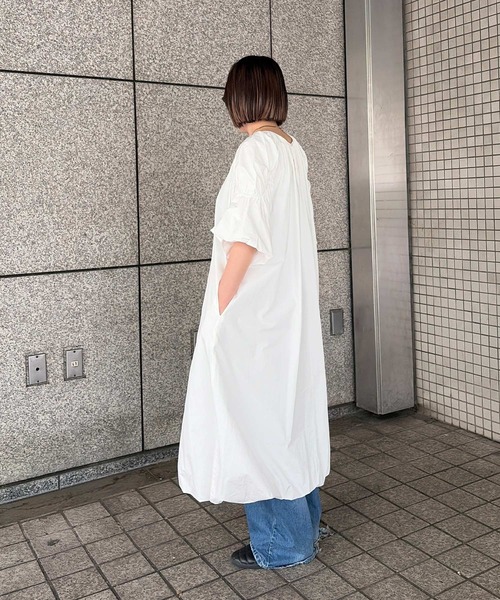 Narcissus（ナルシス）の「【Narcissus】バルーンシャツワンピース（シャツワンピース・レディース・ブラック/ホワイト・FREE）」の4枚目の写真