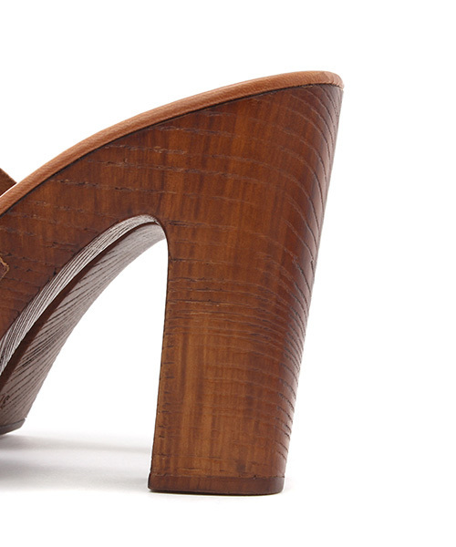 mystic（ミスティック）の「【Sundy Shoes】ウッドヒールサンダル（サンダル・レディース・ブラック/ブラウン・38/37/36）」の3枚目の写真