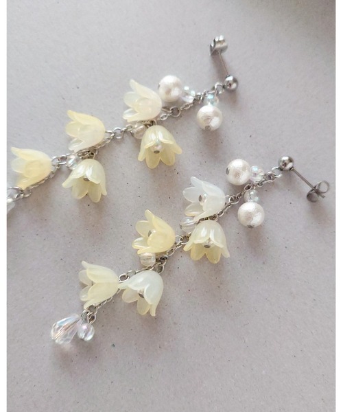 tone(トーン)の「【推しに愛されるアクセサリー】クリアイエローすずらんの上品ピアス(サージカルステンレス)(MA)(ピアス(両耳用)・メンズ・イエロー・FREE)」の7枚目の写真