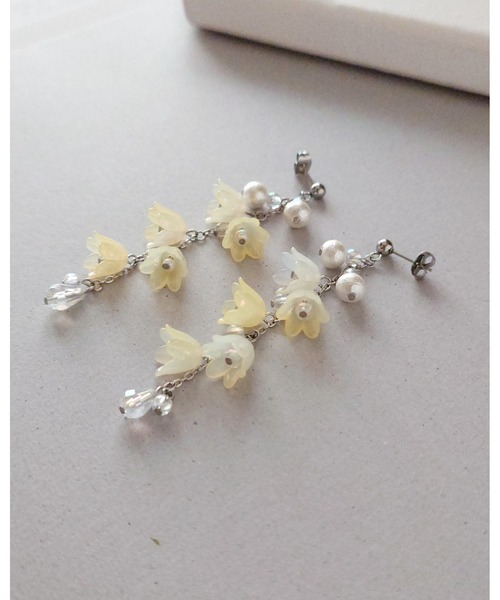tone(トーン)の「【推しに愛されるアクセサリー】クリアイエローすずらんの上品ピアス(サージカルステンレス)(MA)(ピアス(両耳用)・メンズ・イエロー・FREE)」の13枚目の写真