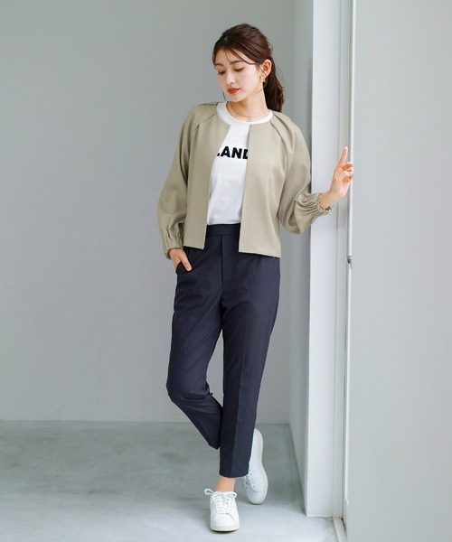 Emilyan(エミリアン)の「【 夏もさらっと羽織れる 】 リネンブレンド・タックショルダーブルゾン(ブルゾン・レディース・ブラック/ナチュラル/ベージュ・S/L/M)」の5枚目の写真