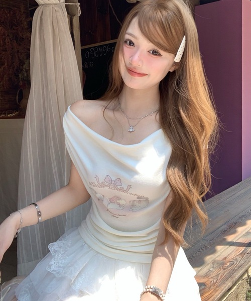 Alvia（アルビア）の「キャットプリントオフショルTシャツ（Tシャツ/カットソー・レディース・ピンク/ホワイト・M）」の5枚目の写真
