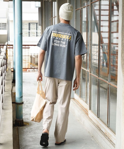 Russell Athletic（ラッセルアスレティック）の「【RUSSELL ATHLETIC】別注Dri-PowerTシャツ[吸水速乾・シワ軽減]（Tシャツ/カットソー・メンズ・グレー/ホワイト/チャコール・LARGE/MEDIUM）」の14枚目の写真