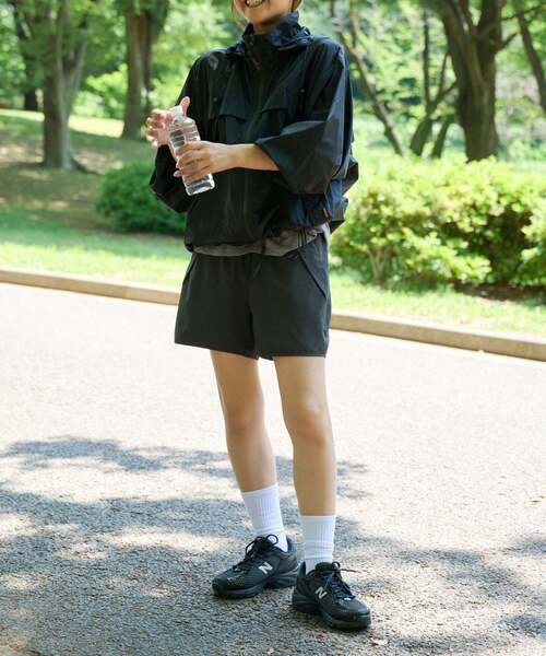 OUTDOOR PRODUCTS(アウトドアプロダクツ)の「ULT SPORTS RUNNIN' PACKABLE TRACK JACKET(マウンテンパーカー・レディース・ベージュ/ブラウン/ブラック・FREE)」の17枚目の写真