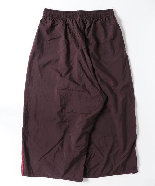 Y-3(ワイスリー)の「Y-3 GRADIENT 3 STRIPES NYLON WIDE PANTS(その他パンツ・メンズ・バーガンディー・X-SMALL/MEDIUM/SMALL/XX-SMALL/LARGE)」の4枚目の写真