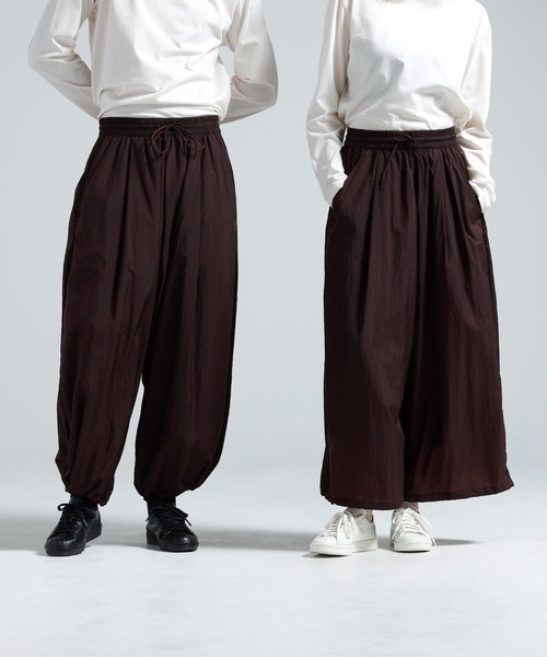 Y-3(ワイスリー)の「Y-3 GRADIENT 3 STRIPES NYLON WIDE PANTS(その他パンツ・メンズ・バーガンディー・X-SMALL/MEDIUM/SMALL/XX-SMALL/LARGE)」の5枚目の写真