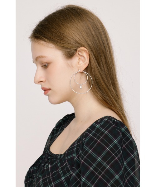 SLY(スライ)の「DOUBLE HOOP P/EARRING ダブルフープピアス(ピアス(両耳用)・レディース・ゴールド/シルバー・FREE)」の7枚目の写真