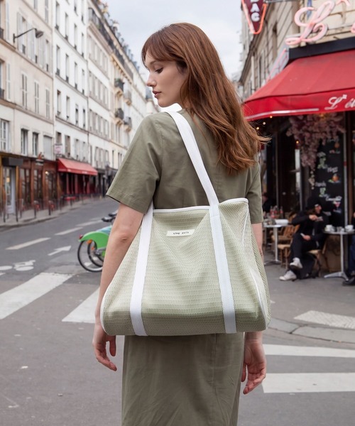 q bag paris(キューバッグパリ)の「【洗濯機洗い可】nest zip L ネストジップ エル トートバッグ(トートバッグ・レディース・ブラウン系その他2/チョコ/タン/モカ/ピンクベージュ/セージグリーン/クリーム/グレー系その他2/ライトベージュ/スモークピンク/ブラック系その他2/ブルー系その他2/レモンイエロー/ホワイト系その他2/ブラック/ライトブルー/ライトグレー/ホワイト/ブルー/オリーブ/ベージュ系その他6/ベージュ系その他5/ベージュ系その他4/ベージュ系その他3/ベージュ系その他2/ブラウン系その他5/ベージュ系その他7/ネイビー/レッド/ライトピンク/ブラウン系その他・FREE)」の21枚目の写真