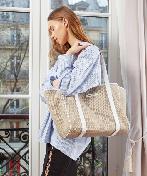 q bag paris(キューバッグパリ)の「【洗濯機洗い可】nest zip L ネストジップ エル トートバッグ(トートバッグ・レディース・ブラウン系その他2/チョコ/タン/モカ/ピンクベージュ/セージグリーン/クリーム/グレー系その他2/ライトベージュ/スモークピンク/ブラック系その他2/ブルー系その他2/レモンイエロー/ホワイト系その他2/ブラック/ライトブルー/ライトグレー/ホワイト/ブルー/オリーブ/ベージュ系その他6/ベージュ系その他5/ベージュ系その他4/ベージュ系その他3/ベージュ系その他2/ブラウン系その他5/ベージュ系その他7/ネイビー/レッド/ライトピンク/ブラウン系その他・FREE)」の14枚目の写真