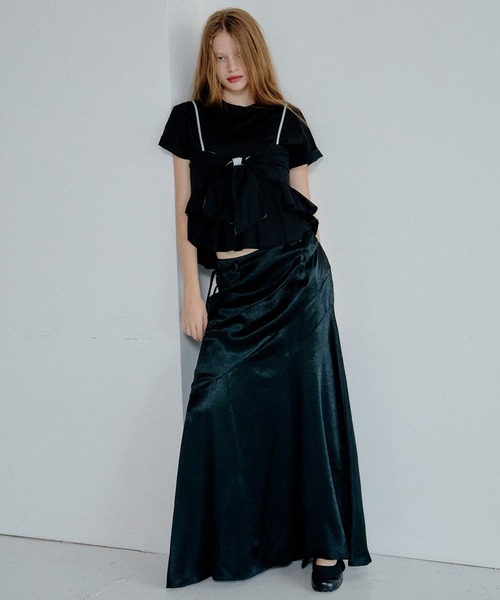 LE CIEL BLEU（ルシェルブルー）の「ソリッドサテンマキシスカート / Solid Satin Maxi Skirt（スカート・レディース・シルバー/ブラック・34/38/36）」の2枚目の写真