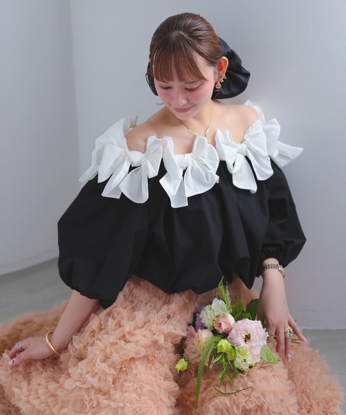 MERAKI(メラキ)の「ボリュームリボンオフショルブラウス(シャツ/ブラウス・レディース・ピンク/ブラック/ホワイト/ドット・FREE)」の1枚目の写真