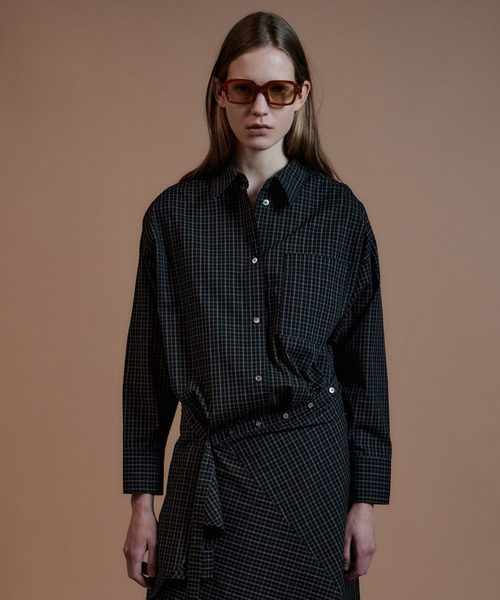 MAISON SPECIAL(メゾンスペシャル)の「Multi-Apron Oversized Check Shirt/マルチエプロンオーバーチェックシャツ(シャツ/ブラウス・レディース・ブラック/ピンク/ライム・FREE)」の18枚目の写真