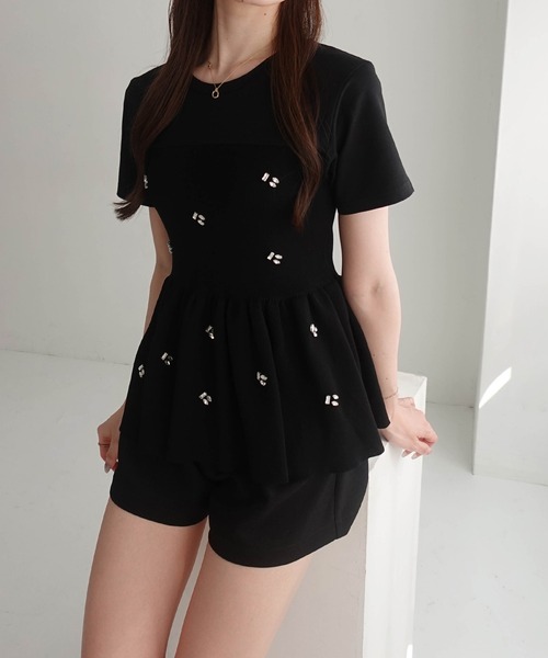 SOELA(ソエラ)の「ビジュー付ペプラムドッキングニット(Tシャツ/カットソー・レディース・ホワイト×ブラック/ブラック×ブラック・FREE)」の7枚目の写真
