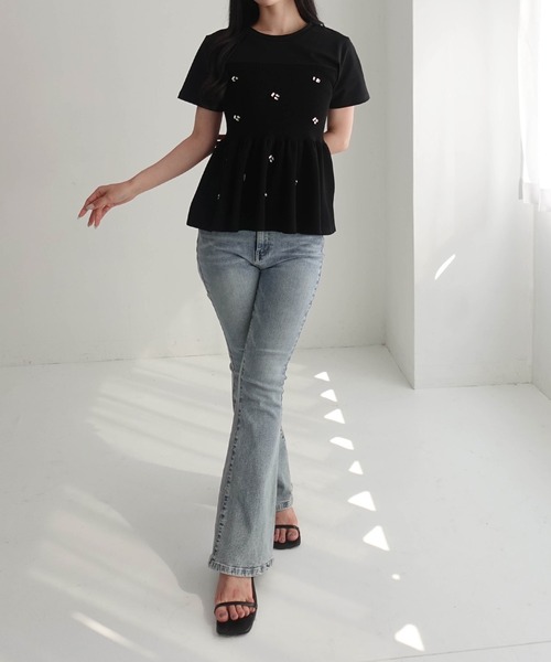 SOELA(ソエラ)の「ビジュー付ペプラムドッキングニット(Tシャツ/カットソー・レディース・ホワイト×ブラック/ブラック×ブラック・FREE)」の12枚目の写真