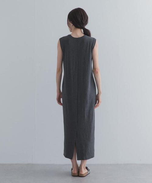 URBAN RESEARCH DOORS(アーバンリサーチドアーズ)の「ノースリーブカットリブワンピース | カットワンピ/サマーワンピ/大人カジュアル/リラクシー(ワンピース・レディース・チャコールグレー/ブラック・FREE)」の5枚目の写真