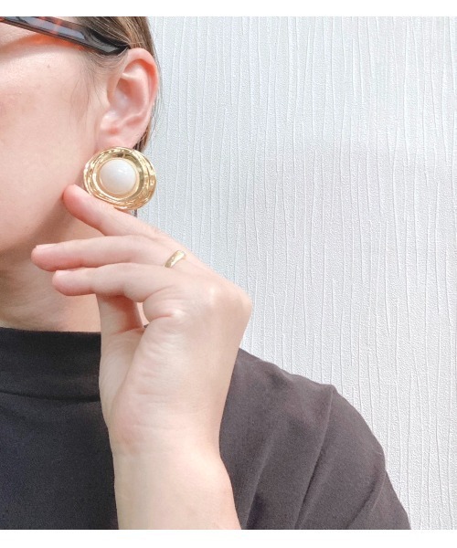 tone(トーン)の「【Flower】ヴィンテージボタンピアス(MA)(ピアス(両耳用)・レディース・C/B/A・FREE)」の6枚目の写真