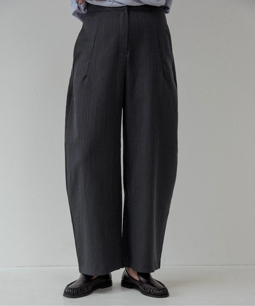 lawgy(ラウジー)の「nuance forme melange pants / ニュアンスフォルムメランジパンツ(スラックス・レディース・チャコール/グレー系・FREE)」の1枚目の写真