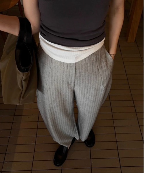 lawgy(ラウジー)の「nuance forme melange pants / ニュアンスフォルムメランジパンツ(スラックス・レディース・チャコール/グレー系・FREE)」の14枚目の写真